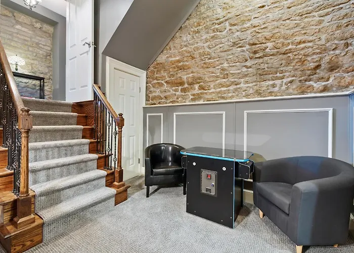 2 Bedroom Schwartz Castle * Columbus