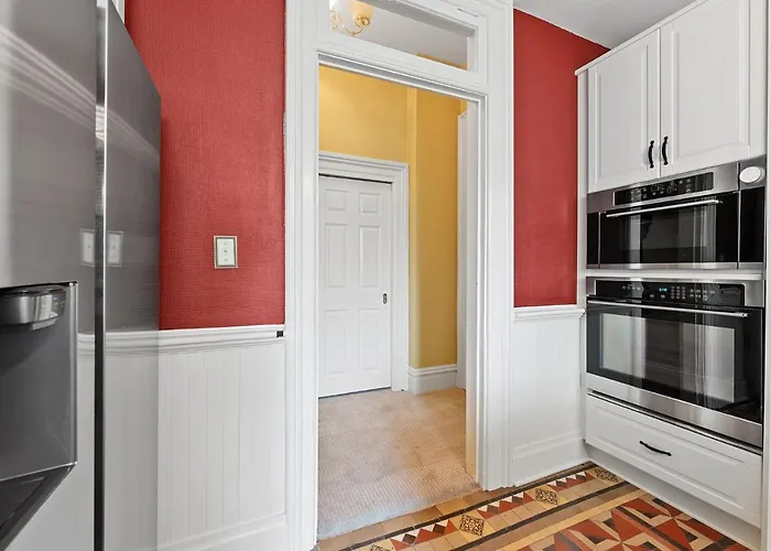 2 Bedroom Schwartz Castle